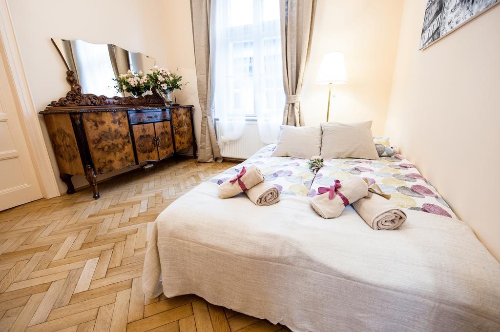 Apartments Roman Krakow Bagian luar foto